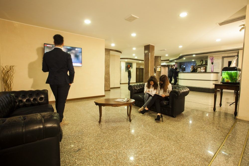 Hotel Concorde Fiera Saronno Kültér fotó